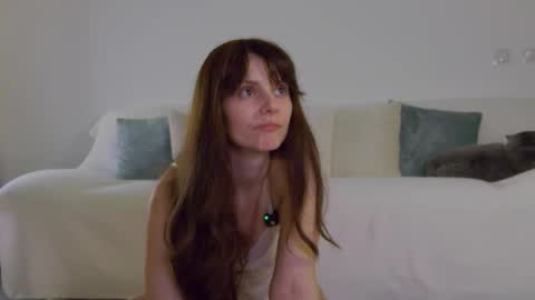 Lily online show from February 16, 9:44 pm