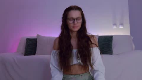 Lily online show from April 14, 6:14 pm