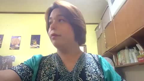 Snapshot of lilysette chatting on May 28, 10:01 am lilysette online show from May 28, 10:01 am