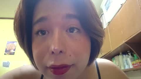 Snapshot of lilysette chatting on May 30, 11:40 am lilysette online show from May 30, 11:40 am