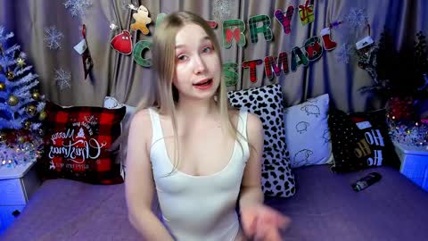 Snapshot of lilystarlight chatting on December 28, 6:39 am Lilian online show from December 28, 6:39 am