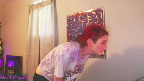 Snapshot of lilythehippie chatting on May 20, 5:08 pm lilythehippie online show from May 20, 5:08 pm