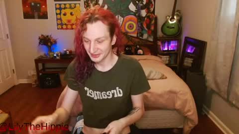 Snapshot of lilythehippie chatting on May 27, 5:54 pm lilythehippie online show from May 27, 5:54 pm