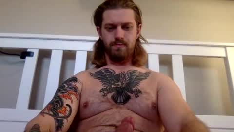 Snapshot of limitlesschris chatting on February 5, 9:29 pm Chris online show from February 5, 9:29 pm