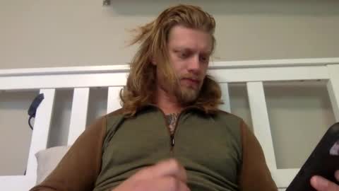 Snapshot of limitlesschris chatting on October 27, 1:37 pm Chris online show from October 27, 1:37 pm