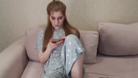 Snapshot of lin_9 chatting on January 28, 3:25 pm lina online show from January 28, 3:25 pm