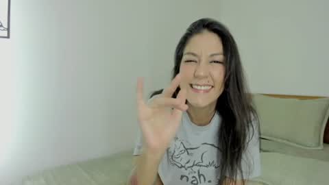 Snapshot of lina__mandarina chatting on June 19, 8:12 pm Lina Mandarina online show from June 19, 8:12 pm