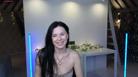 lina_flore online show from June 5, 10:15 pm
