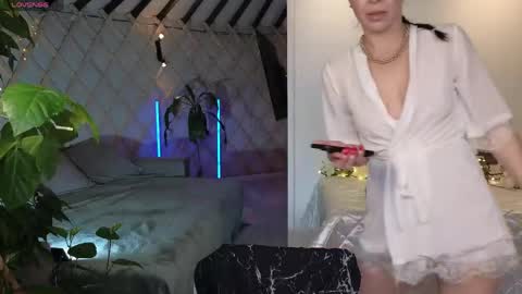 lina_flore online show from June 7, 9:18 pm