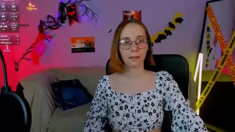 lina_fox12 online show from October 28, 1:36 pm