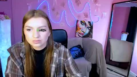 lina_fox12 online show from July 7, 12:20 pm