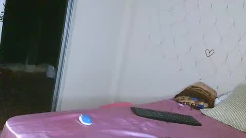 Snapshot of lina_maria99 chatting on May 1, 11:53 pm Lina Mara99 online show from May 1, 11:53 pm