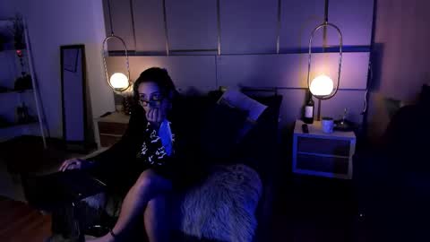 Snapshot of lina_montclair chatting on February 25, 3:10 pm Lina online show from February 25, 3:10 pm