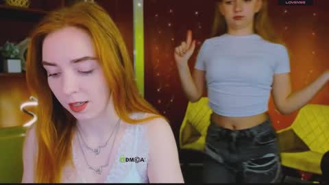 Snapshot of lina_moone chatting on May 10, 5:34 am lina_moone online show from May 10, 5:34 am