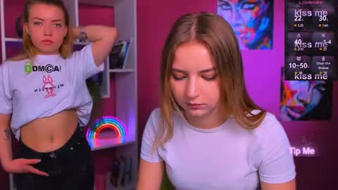 Snapshot of lina_moone chatting on May 15, 5:25 am lina_moone online show from May 15, 5:25 am