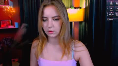 Snapshot of lina_moone chatting on May 16, 10:36 am lina_moone online show from May 16, 10:36 am