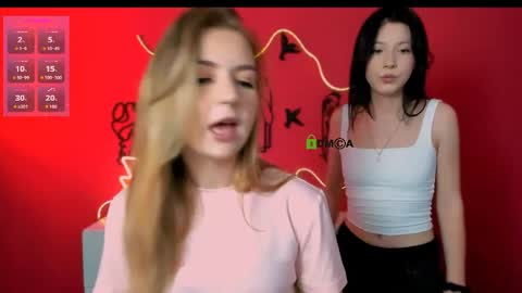 Snapshot of lina_moone chatting on May 30, 5:37 am lina_moone online show from May 30, 5:37 am