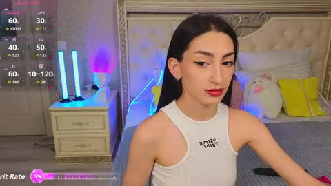 Lina Robbins  online show from May 27, 11:57 pm