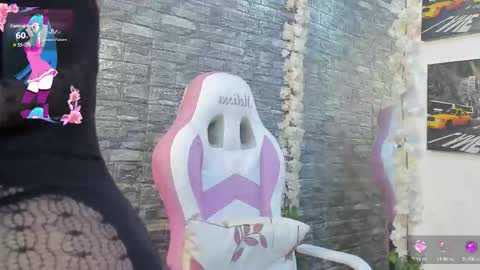 LINA SANCHEZ online show from February 7, 8:12 pm