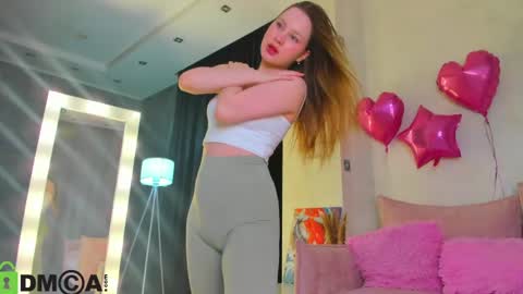 Lina online show from May 24, 1:10 am