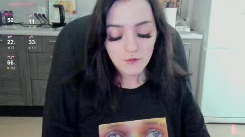 Lina 3  1715622743 online show from September 12, 7:08 am