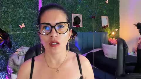 Lina  online show from January 8, 11:56 am