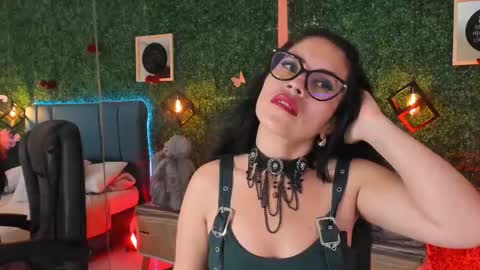 Lina  online show from March 6, 11:28 am