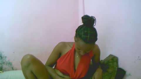 linah1123 online show from March 30, 11:50 pm