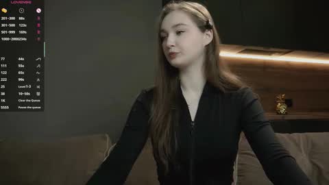 Lina online show from November 27, 5:15 pm