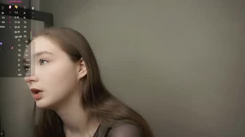 Lina online show from December 1, 2:22 pm