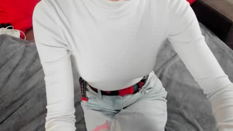 Snapshot of linashy_ chatting on October 27, 2:48 am Lina online show from October 27, 2:48 am