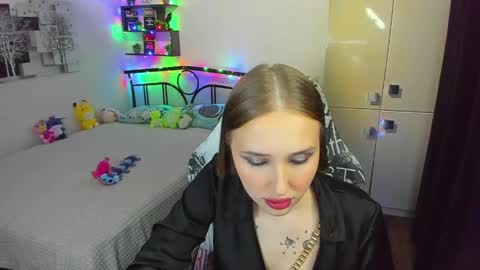 Lina online show from May 8, 9:42 pm