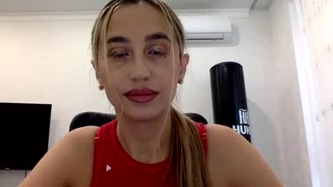 linavora online show from November 28, 12:52 pm