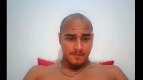 lincelince2003 online show from February 17, 12:40 am