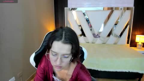 Snapshot of linda4petite chatting on March 13, 6:47 pm Linda online show from March 13, 6:47 pm