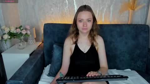 Snapshot of linda__bryant chatting on July 7, 7:23 am Linda GMT2 Mon Tu Fri Sa Su 0300am-1000 am online show from July 7, 7:23 am