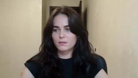 Linda online show from November 13, 10:30 pm