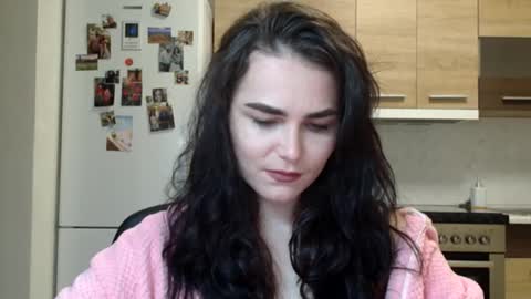 Linda online show from November 23, 8:08 pm