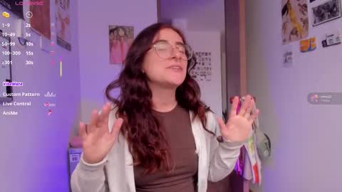 Giggles  online show from February 16, 8:38 pm