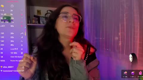 Snapshot of linda_giggle chatting on July 3, 12:06 am Giggles online show from July 3, 12:06 am