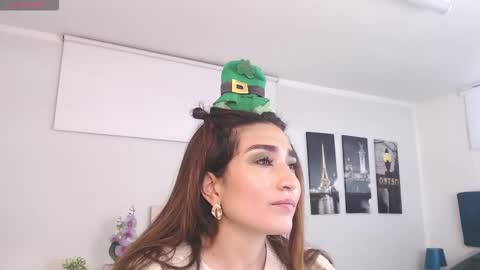 Maria Paula online show from March 17, 12:30 pm