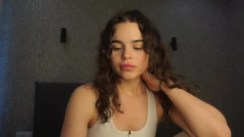 Linda online show from March 25, 1:17 pm