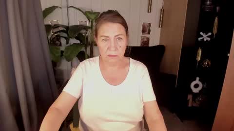 Linda online show from July 28, 3:32 pm