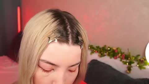 Linda online show from May 14, 4:08 am