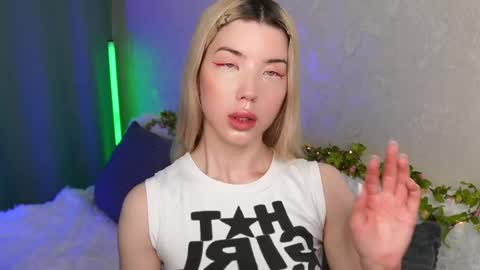 Linda online show from May 15, 4:30 am
