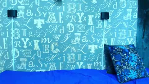  Lindsey  online show from January 5, 5:27 pm