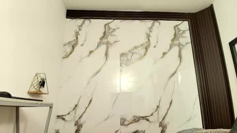  Lindsey  online show from March 7, 12:02 pm