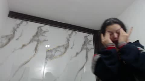  Lindsey  online show from April 17, 11:57 am