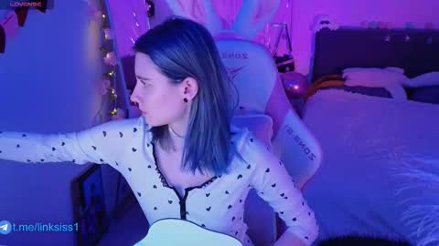 Snapshot of linksiss chatting on February 16, 6:04 pm linksiss online show from February 16, 6:04 pm