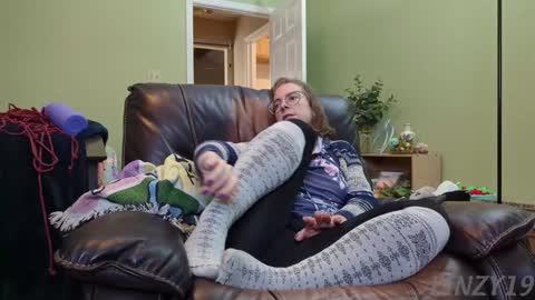 Snapshot of linzy19 chatting on January 13, 6:27 pm Linzy19 online show from January 13, 6:27 pm